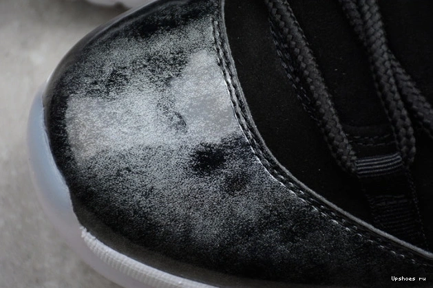 528895-010 11 Retro Barons  Low Jordan 0807